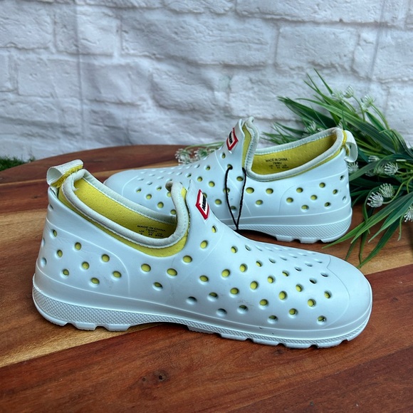 Hunter Original Lightweight
Outdoor Shoe with Ventilating...
Size US B3 G4 - Picture 5 of 16